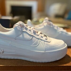 Women's White Leather Nike Airforce One